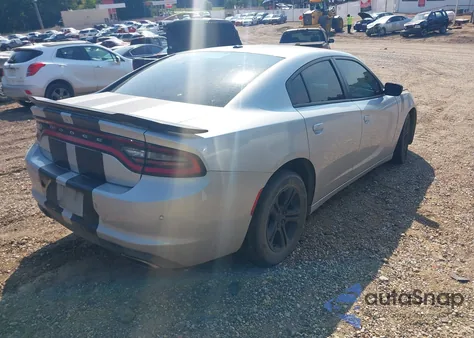 2019 Dodge Charger Sxt Rwd z USA, uszkodzony, nr VIN 2C3CDXBG5KH720174